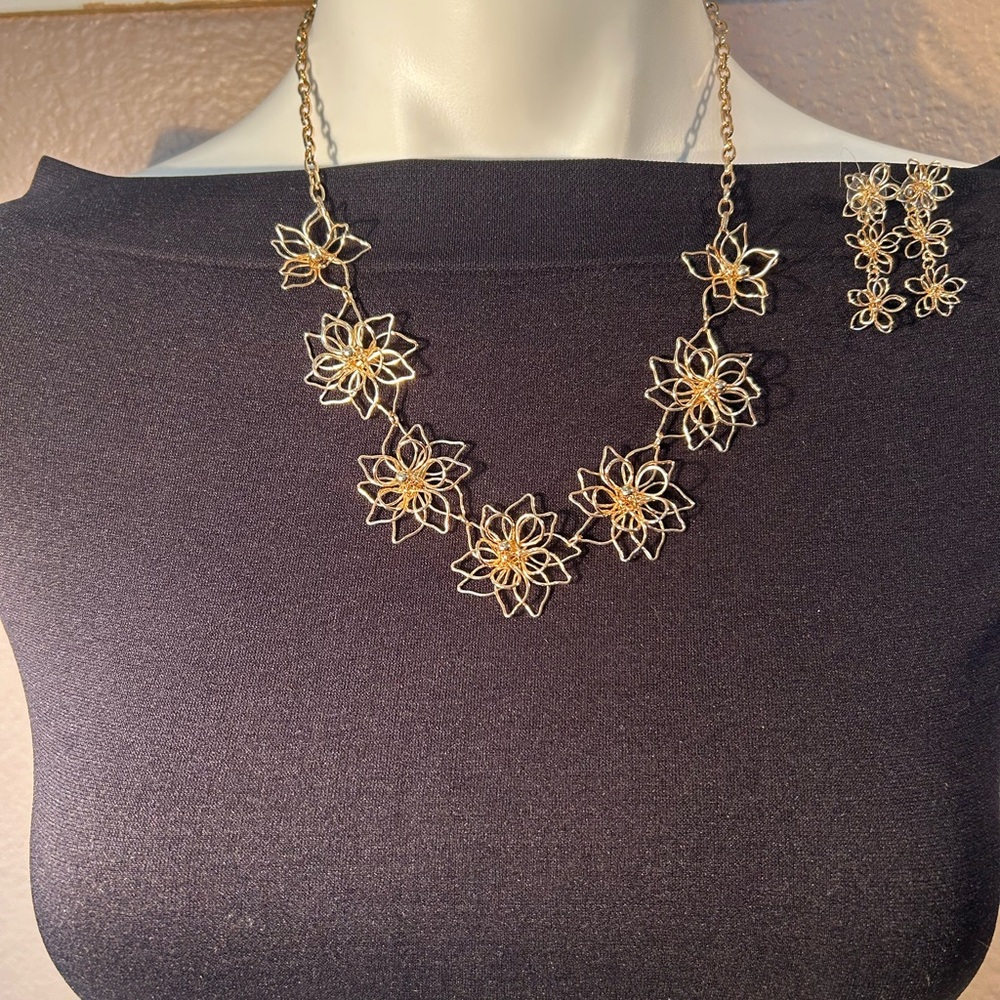 Gold Toned Wire Floral Necklace & Earrings by Paparazzi Jewelry.